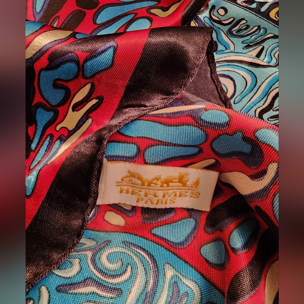 Hermes 100% silk scarf red/blue/black - Picture 3 of 9